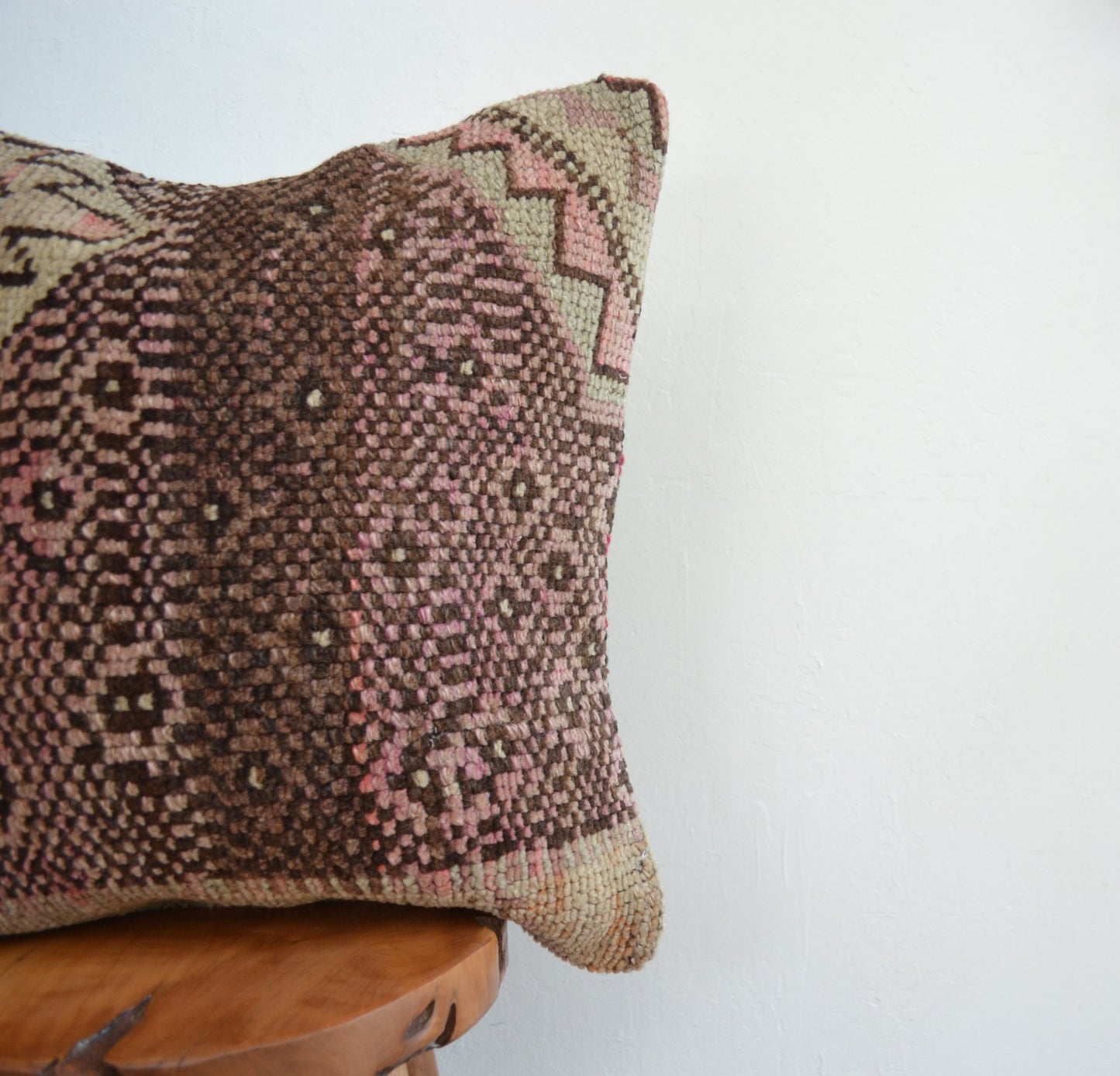 Kilim Pillow - Rose