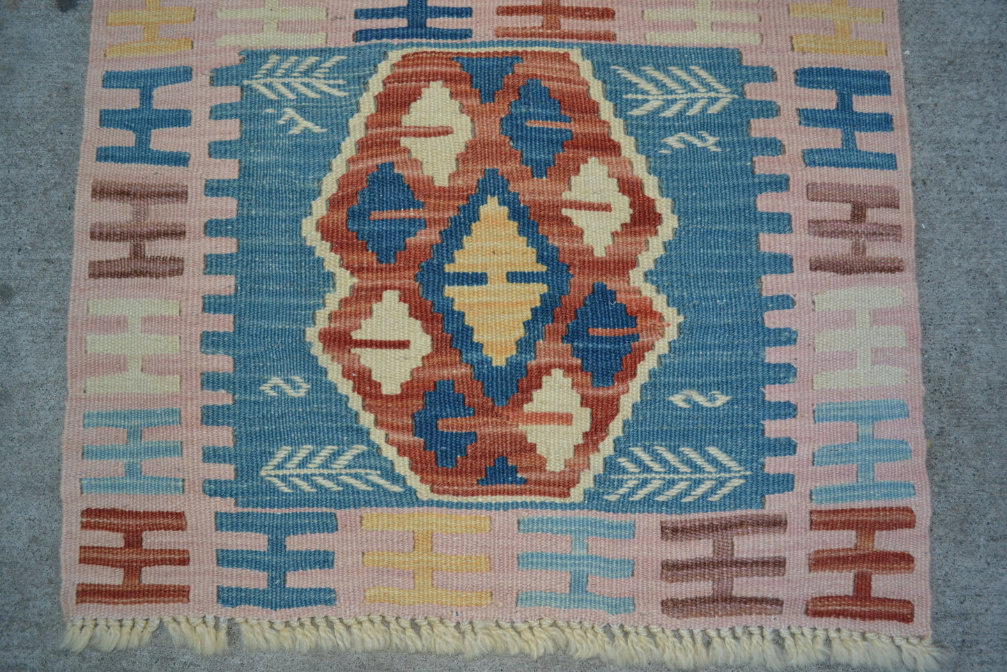 Tapis Kilim (tapis Kilim turc anatolien tissé à la main)