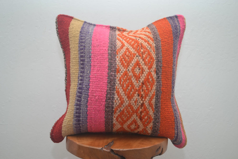 Frazada Pillow (Petite)