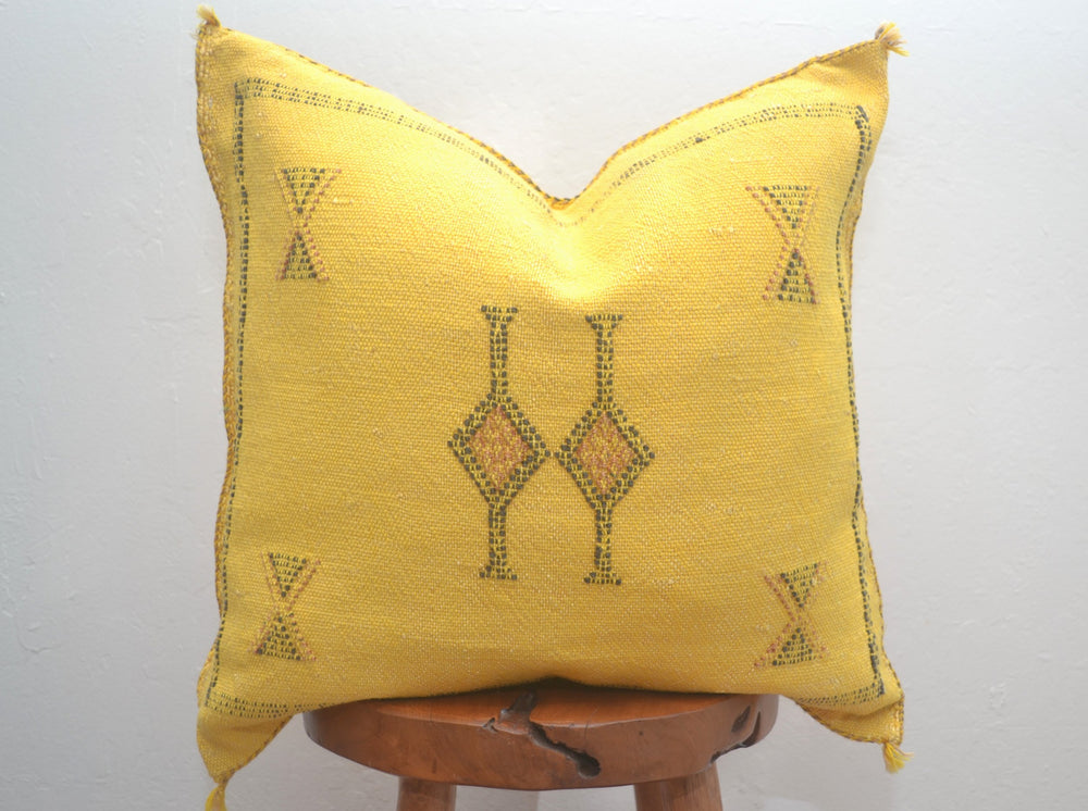 Sabra Silk Pillow - Soft Mustard