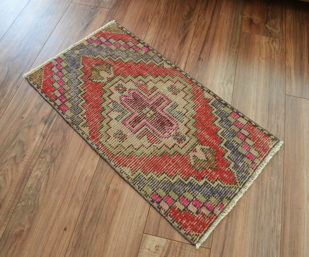 Mini Turkish Rug  (Red)