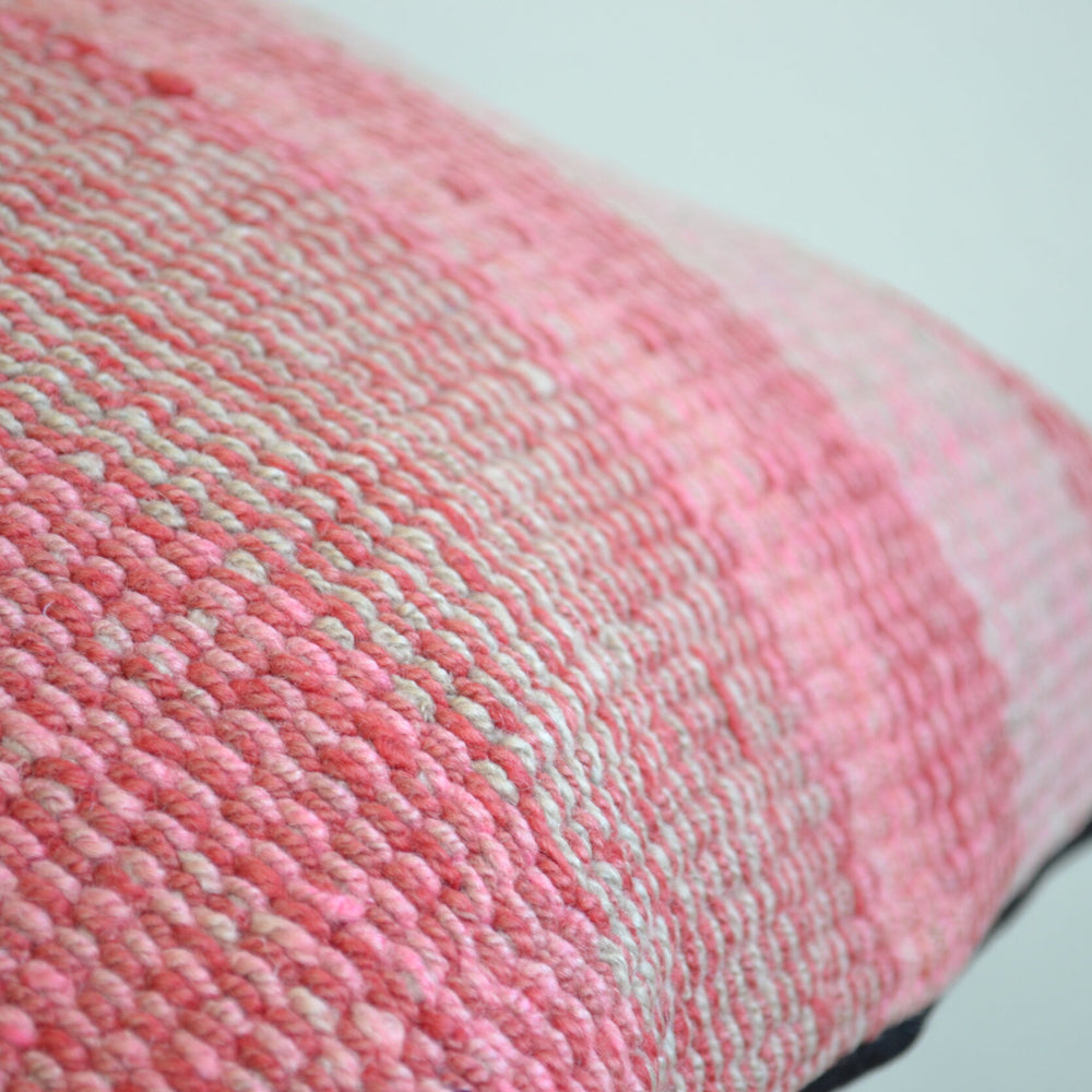 
                      
                        Frazada Pillow (Pink)
                      
                    