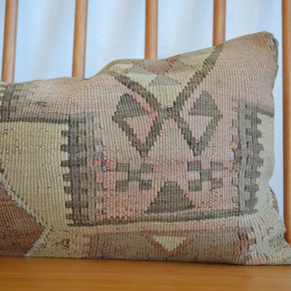 
                      
                        Kilim Pillow Lumbar
                      
                    