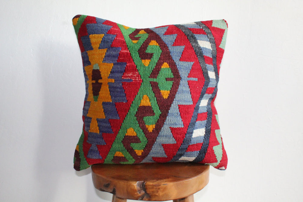 Kilim Pillow - Tri