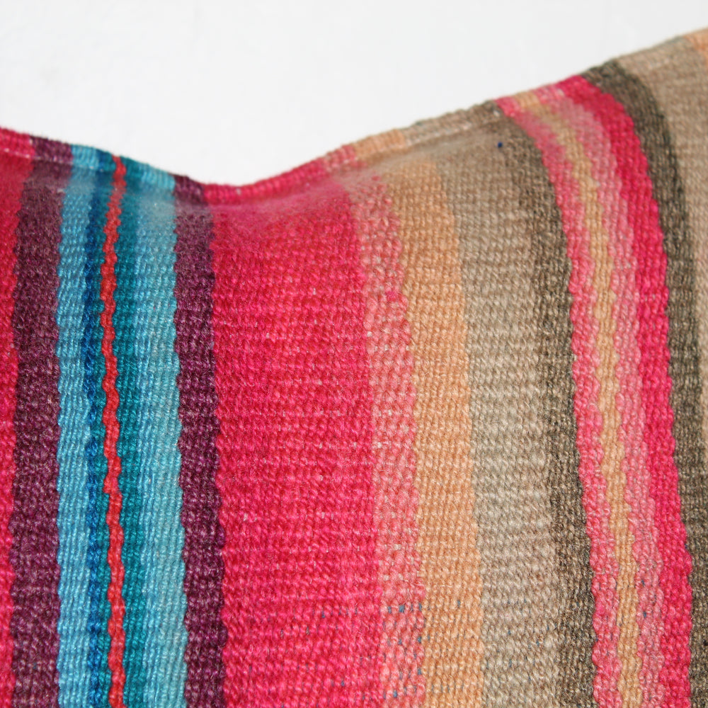 
                      
                        Frazada Pillow (Rainbow)
                      
                    