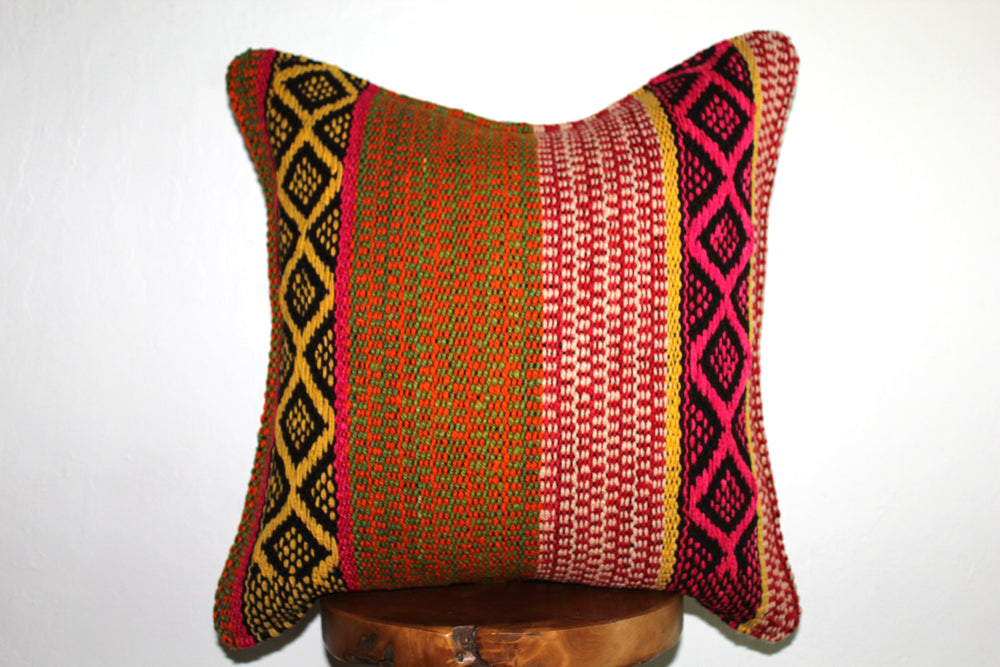 Frazada Pillow (Ally)